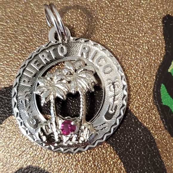 ๐ Vintage Puerto Rico charm - Picture 4 of 5